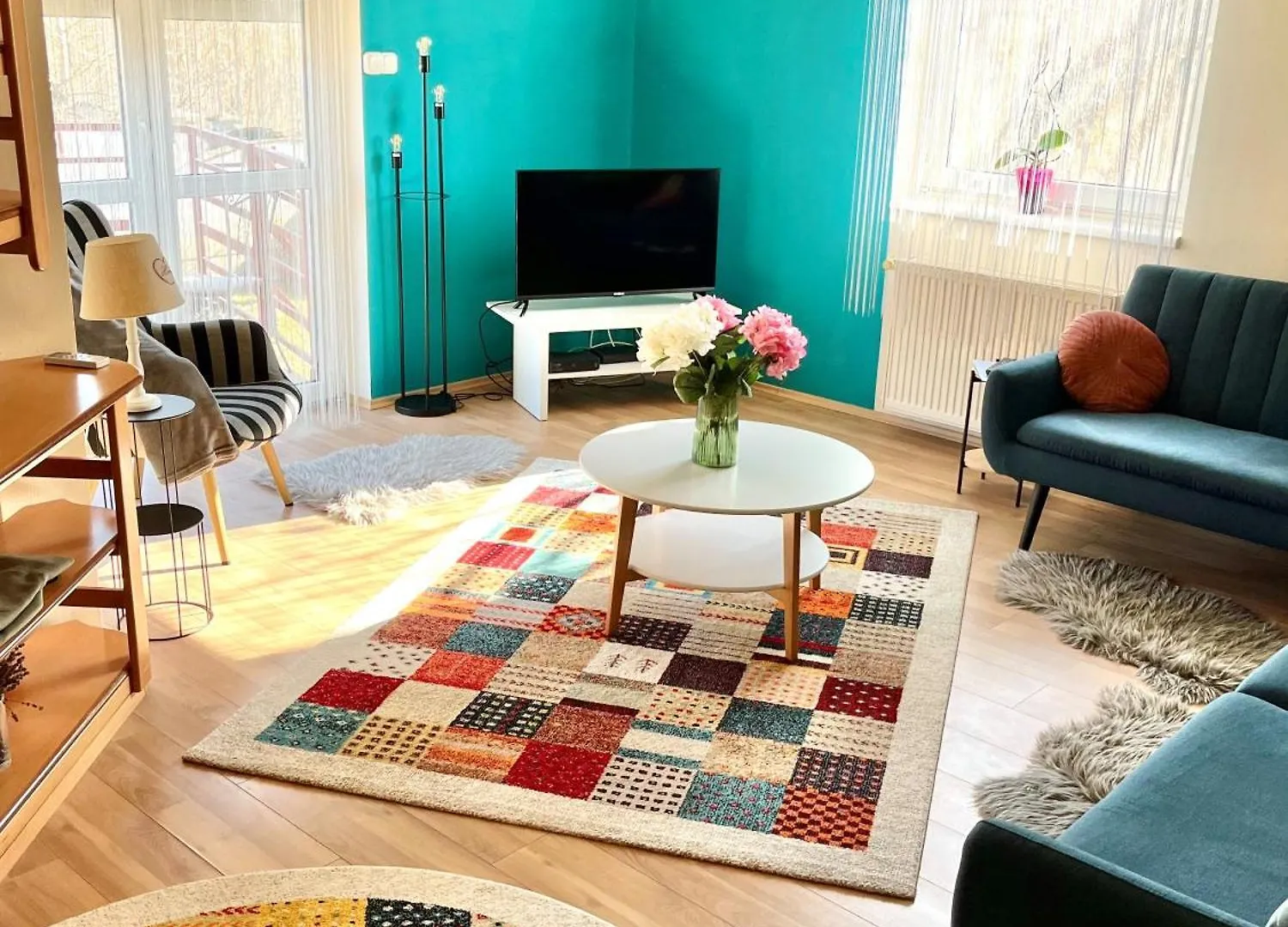 Kiraly Csaladi Apartman- Royal Family Apartment #Freegarage Budapest Hungary
